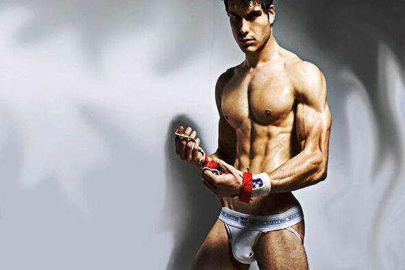 Seductive man enlarges his penis quickly